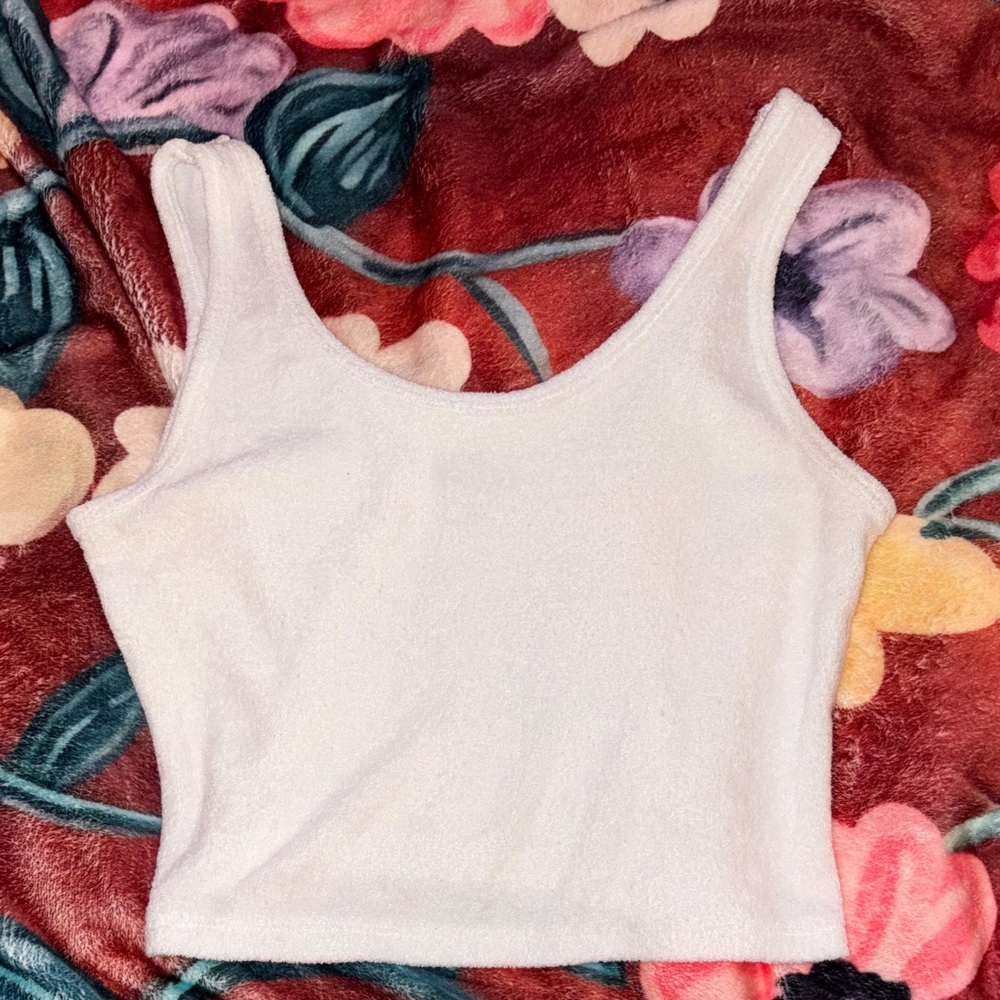 Hollister tank
